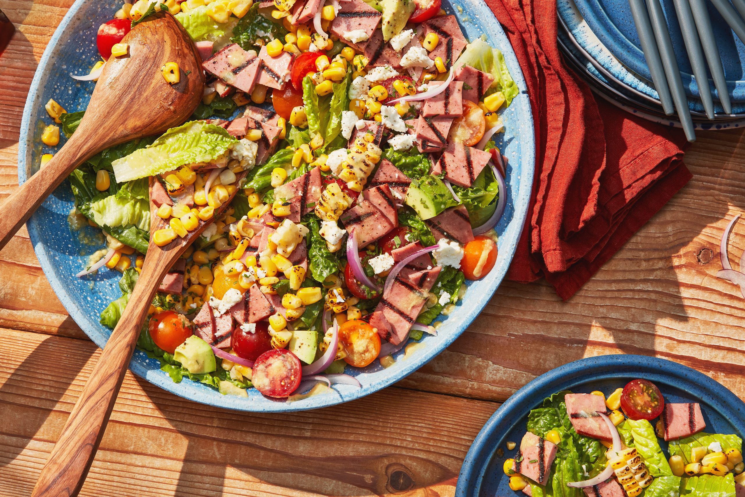 Salade de bologne et de maïs grillés