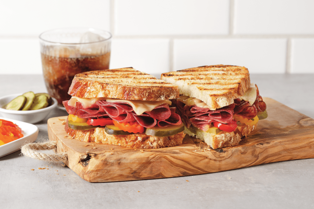 Summer Sausage Sandwich Schneiders